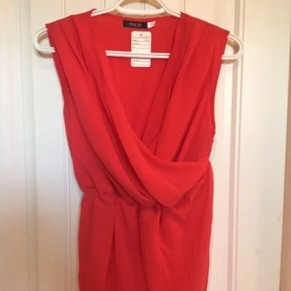 Flared draped tunic - Picture 2 of 5